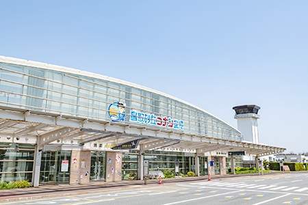 「鳥取砂丘コナン空港」