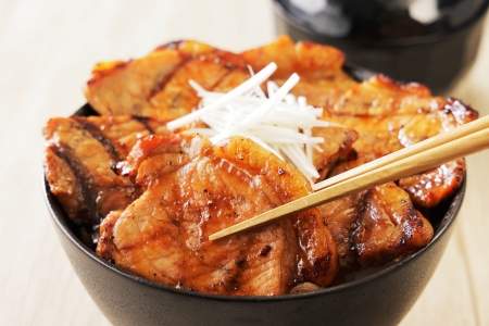 「豚丼」