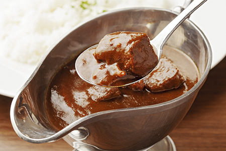 カレーがおいしい！レストランランキング！3位「ガスト」、2位「びっくりドンキー」、1位は…