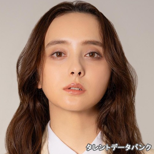 石田ニコル